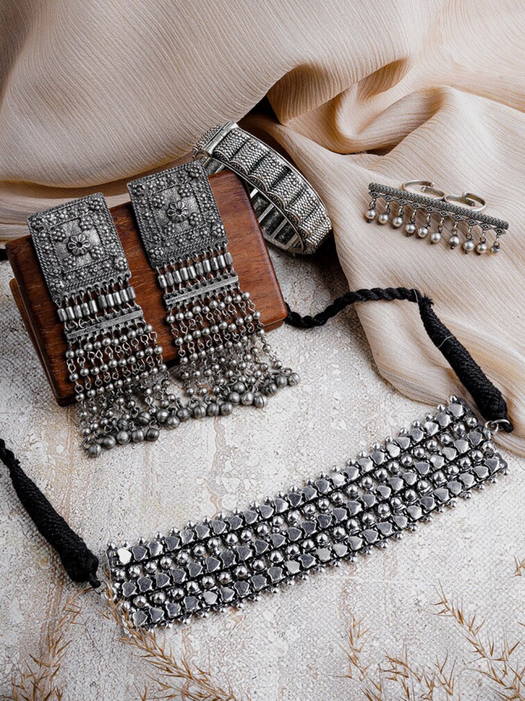 

TEEJH Silver-Plated Oxidized Jewellery Gift Set