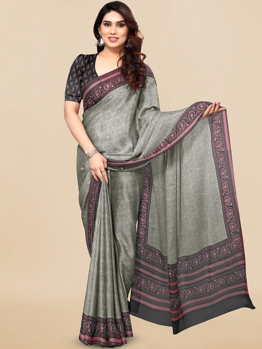 

KALINI Floral Printed Poly Chiffon Saree, Grey