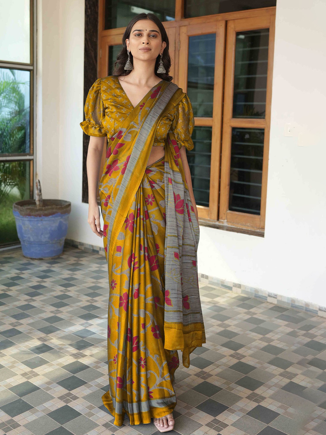 

KALINI Floral Printed Poly Chiffon Saree, Mustard