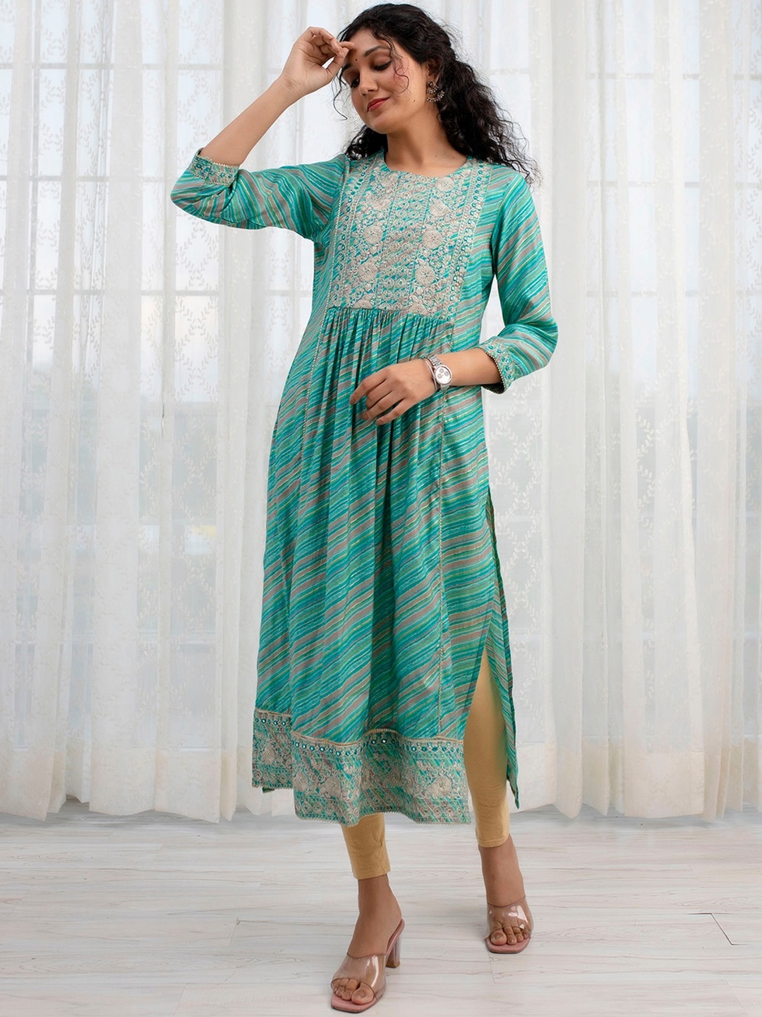 

Nehamta Leheriya Printed Pure Cotton Kurta, Turquoise blue