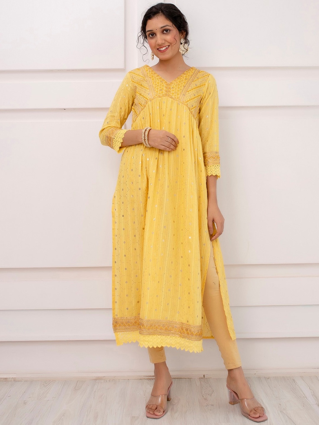 

Nehamta Ethnic Motifs Embroidered Thead Work Pure Cotton Kurta, Yellow