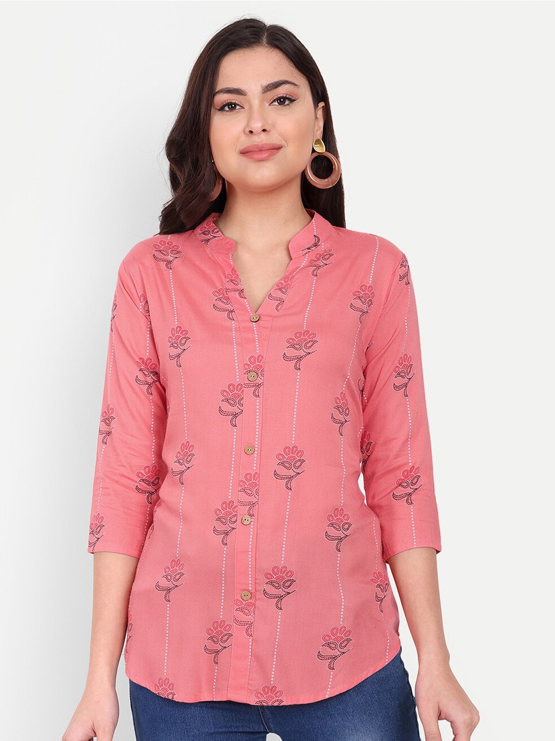 

HANUMNTRA Floral Printed Mandarin Collar Longline Top, Pink