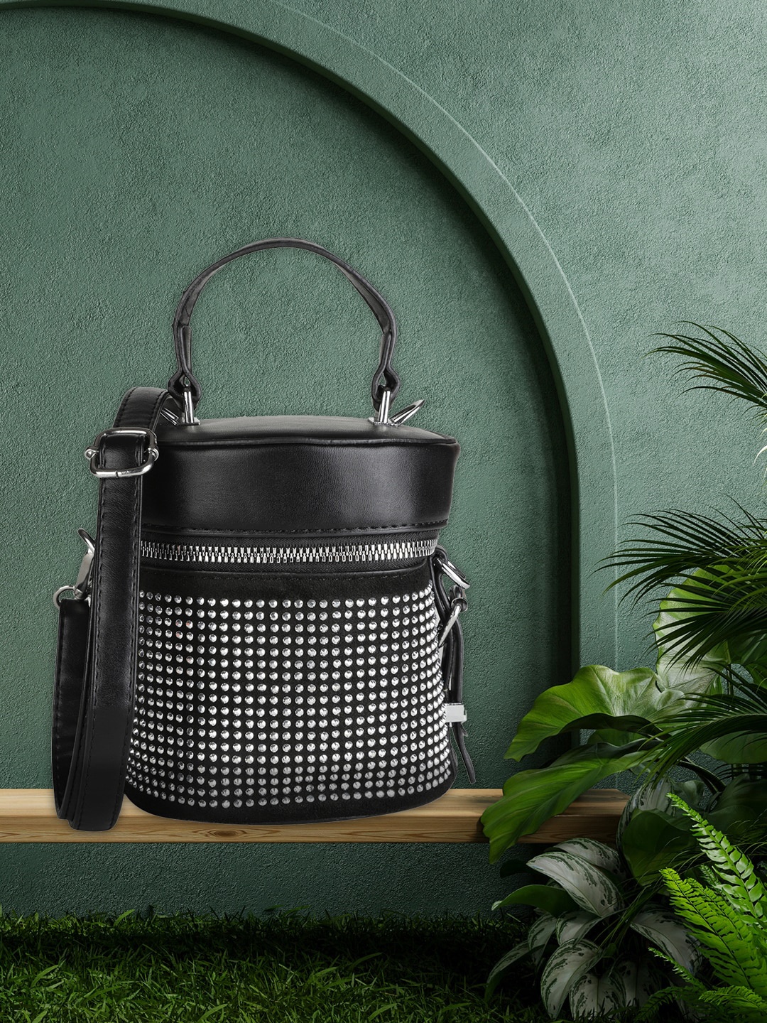 

MINI WESST Embellished Bucket Handheld Bag, Silver