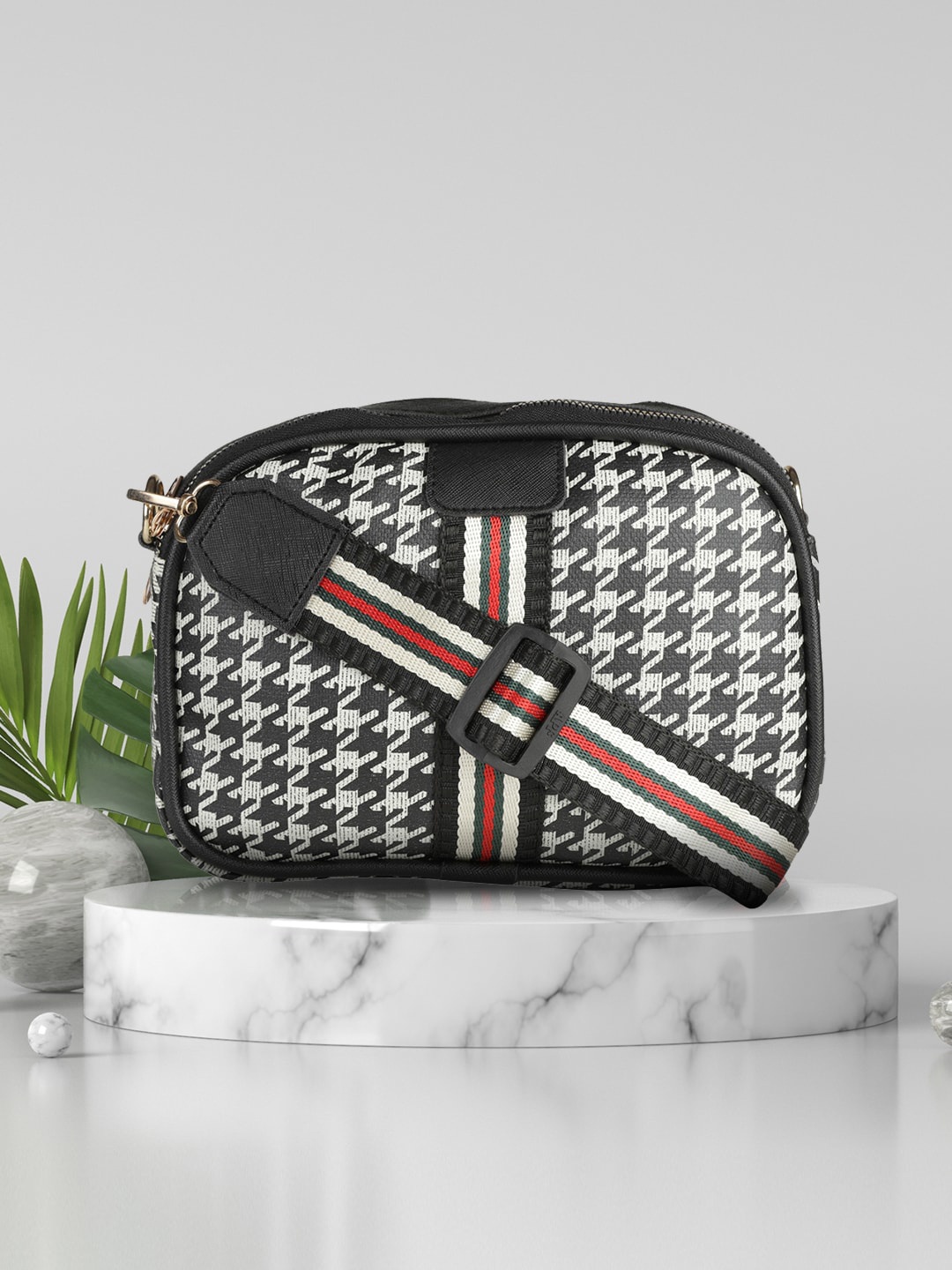 

MINI WESST Geometric Printed Sling Bag, Black