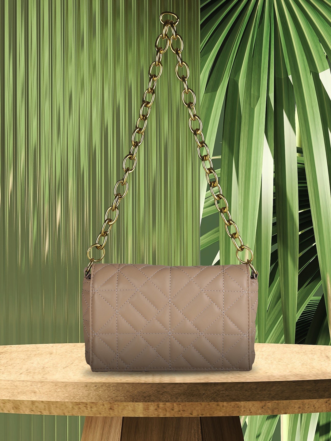 

MINI WESST Structured Shoulder Bag with Quilted, Beige
