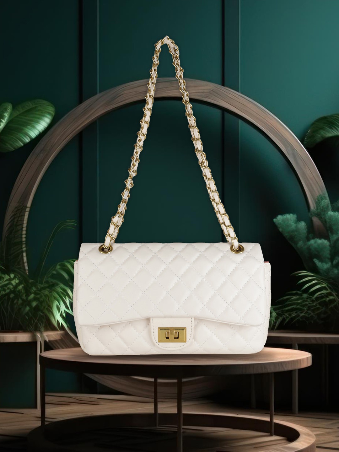 

MINI WESST Structured Handheld Bag with Quilted, White