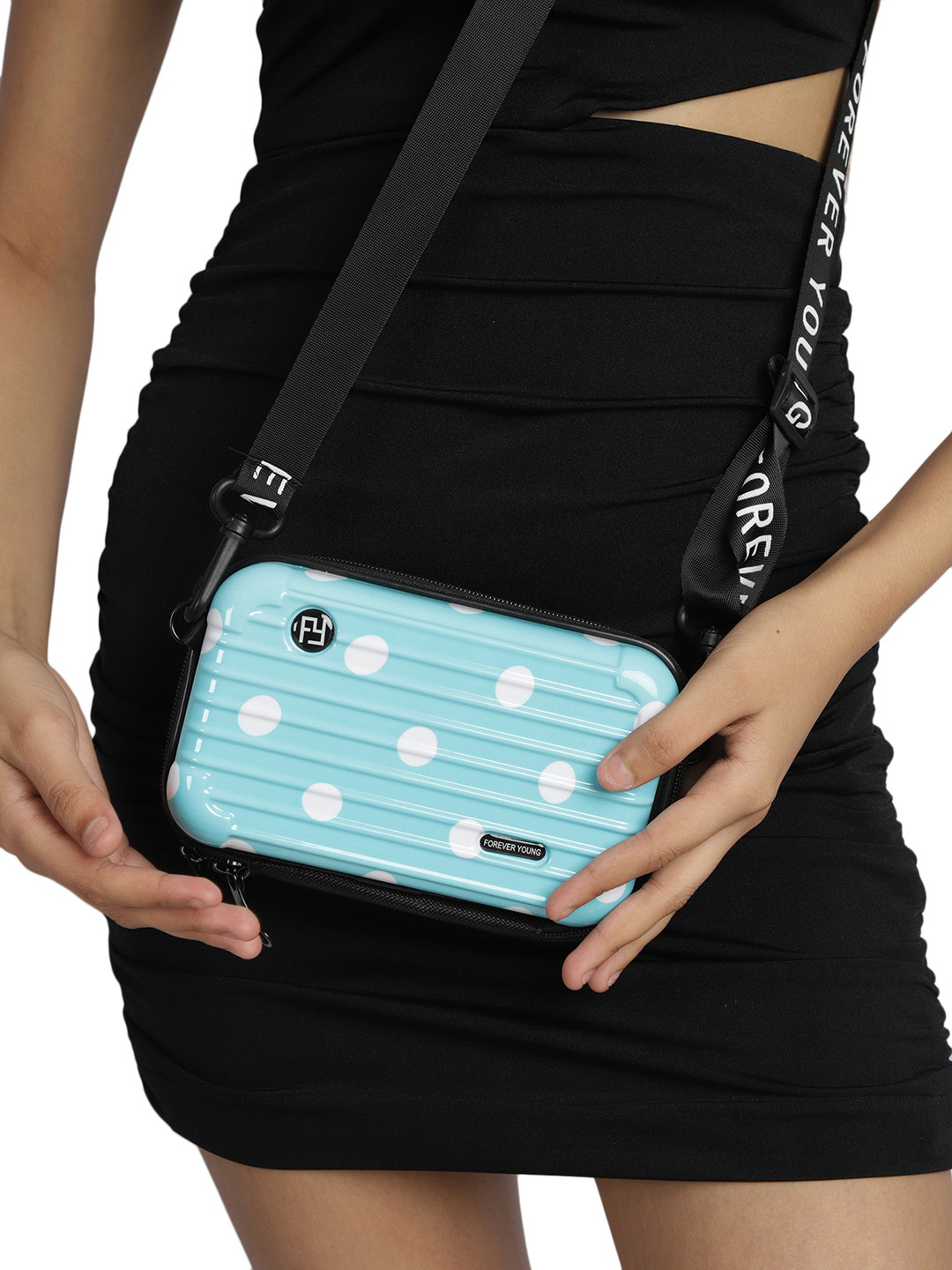 

MINI WESST Geometric Printed Structured Sling Bag, Blue