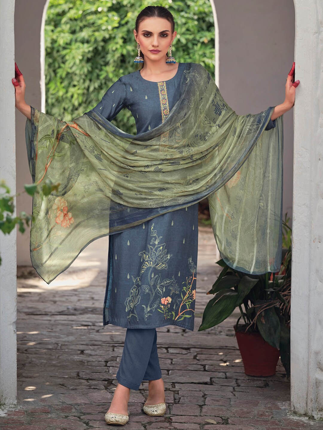 

Stylee LIFESTYLE Floral Printed Pure Silk Unstitched Dress Material, Navy blue