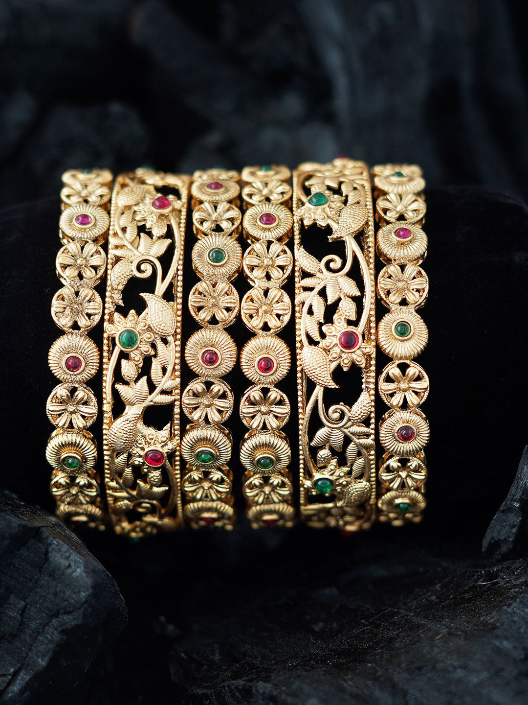 

MANSIYAORANGE Set Of 6 Gold-Plated Stone-Studded Bangles, Red