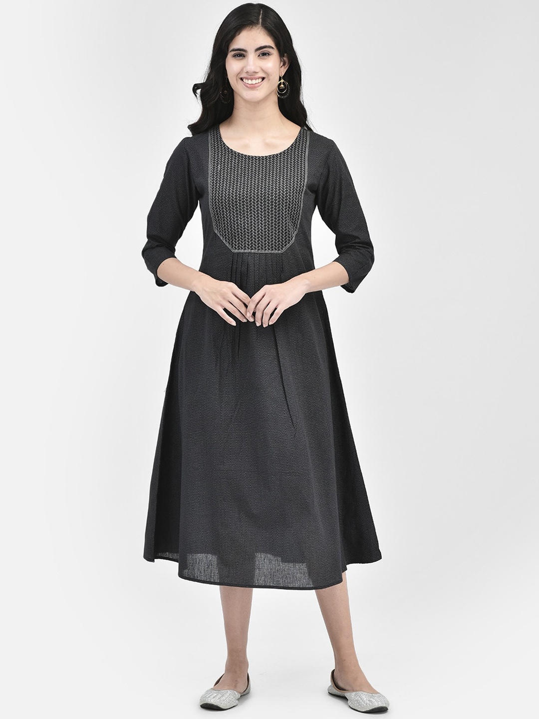 

Span Geometric Printed Thread Work Cotton Ethnic Dress, Black