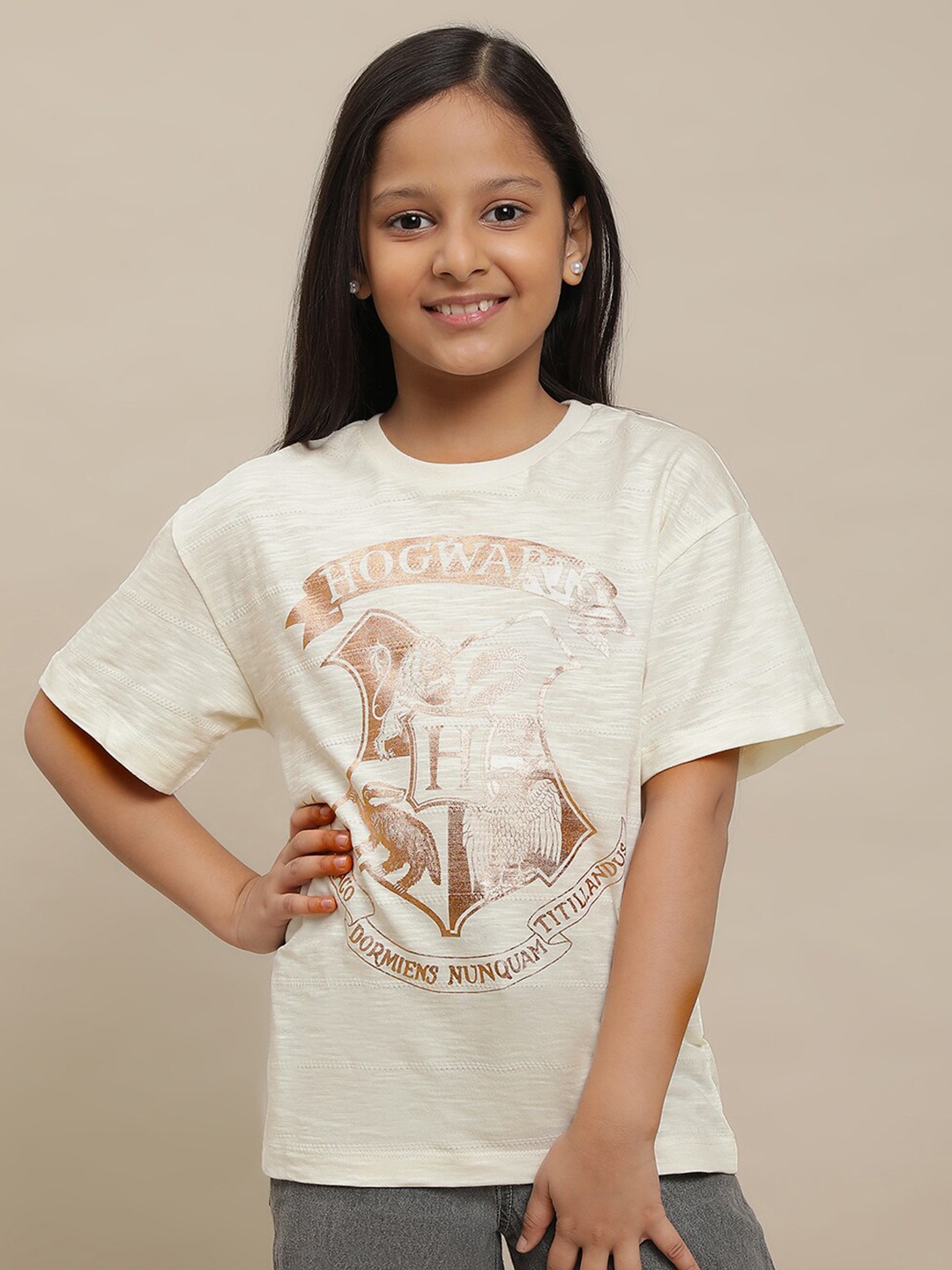 

Kids Ville Girls Harry Potter Graphic Printed Drop-Shoulder Sleeves Pure Cotton T-shirt, Off white