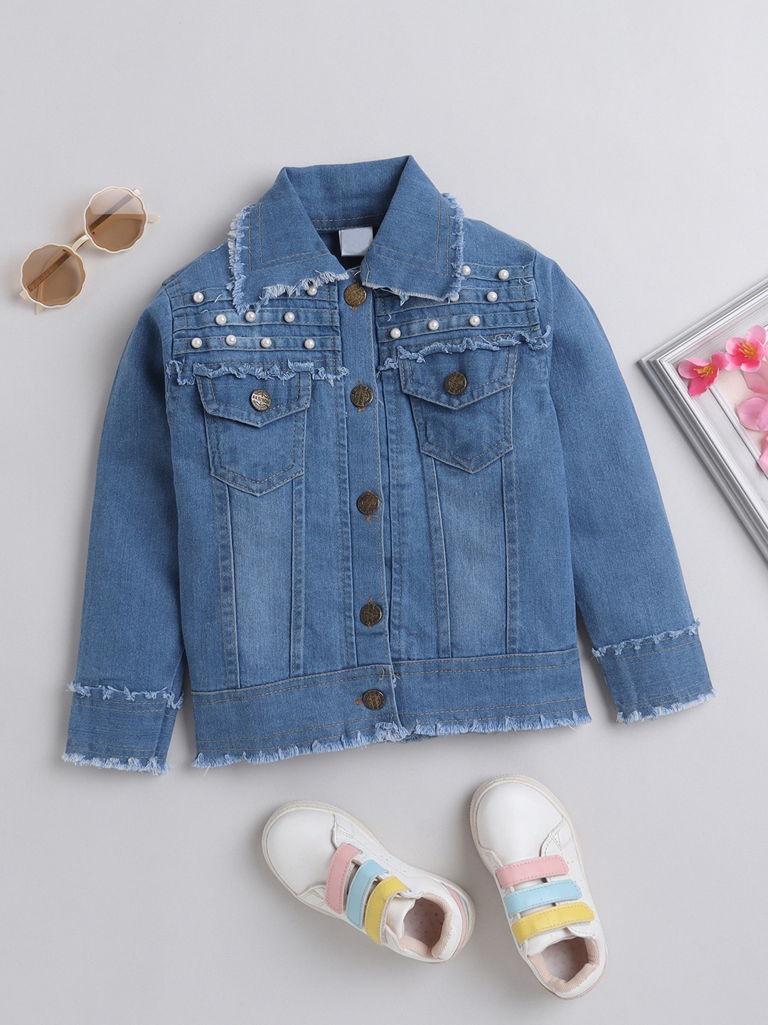 

DKGF FASHION Girls Washed Lightweight Crop Denim Jacket, Blue