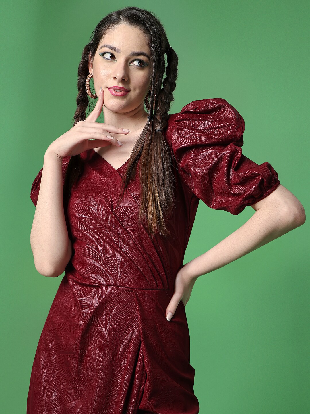 

Paramparik Textile Self Design Puff Sleeves Sheath Dress, Maroon