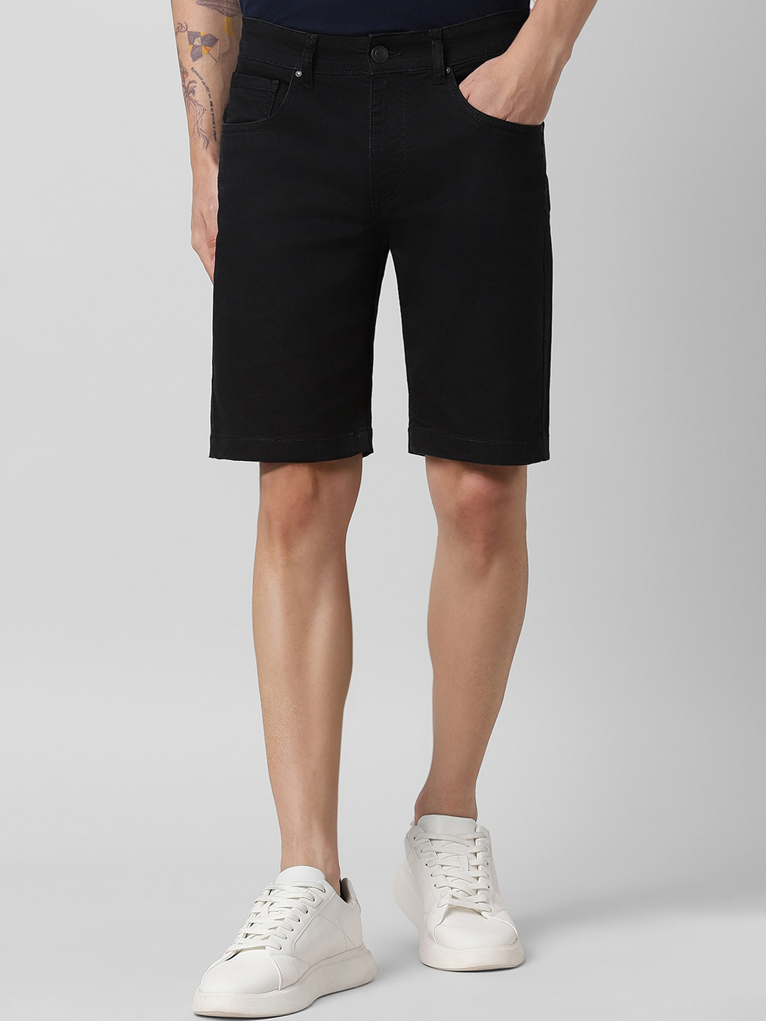 

Pantaloons Men Mid-Rise Denim Shorts, Black