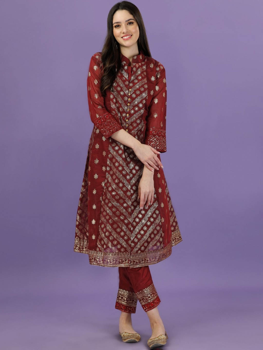 

Modestouze Attires Floral Printed Regular Pure Cotton Kurta With Trousers, Maroon