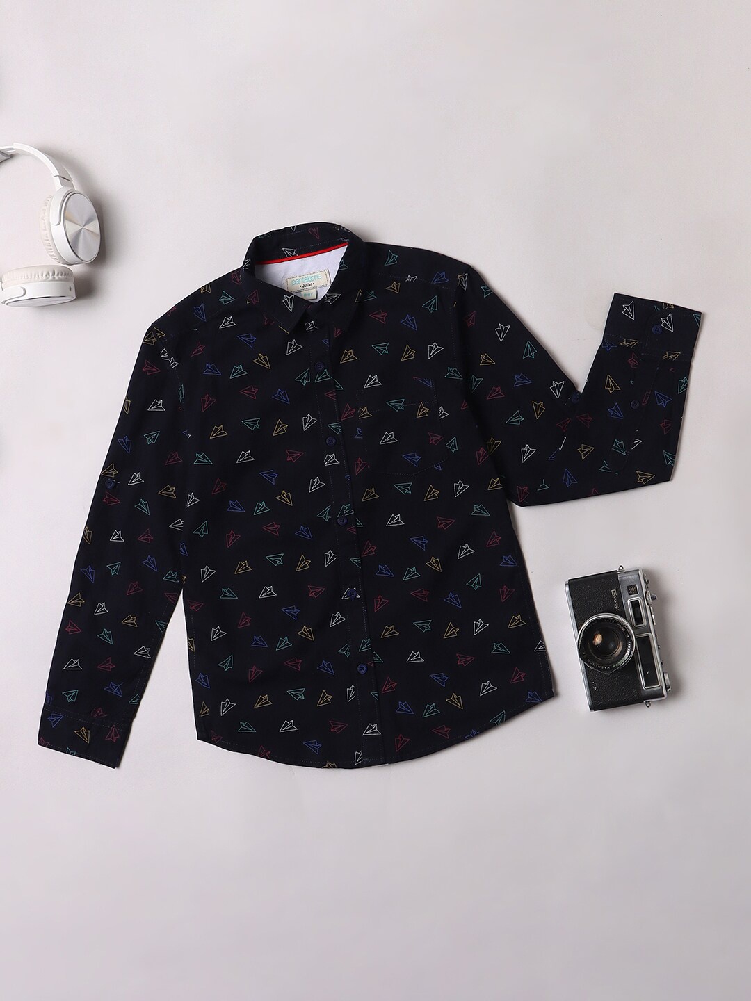 

Pantaloons Boys Conversational Printed Spread Collar Pure Cotton Casual Shirt, Black
