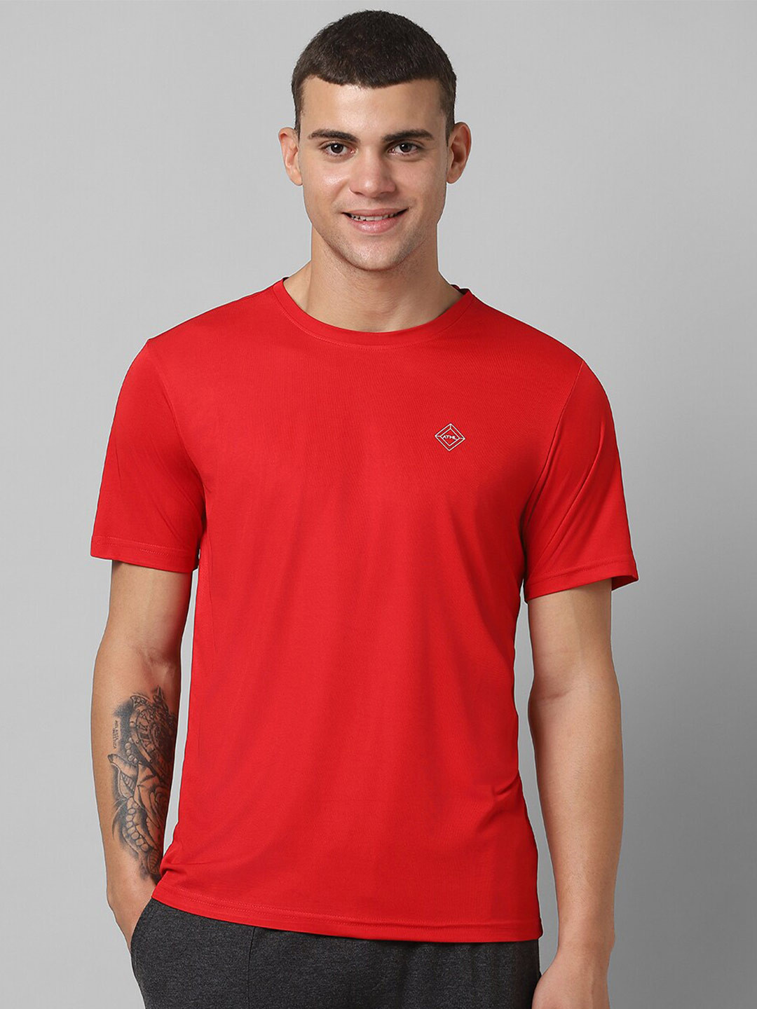 

Pantaloons Round Neck Short Sleeve Regular T-shirt, Red