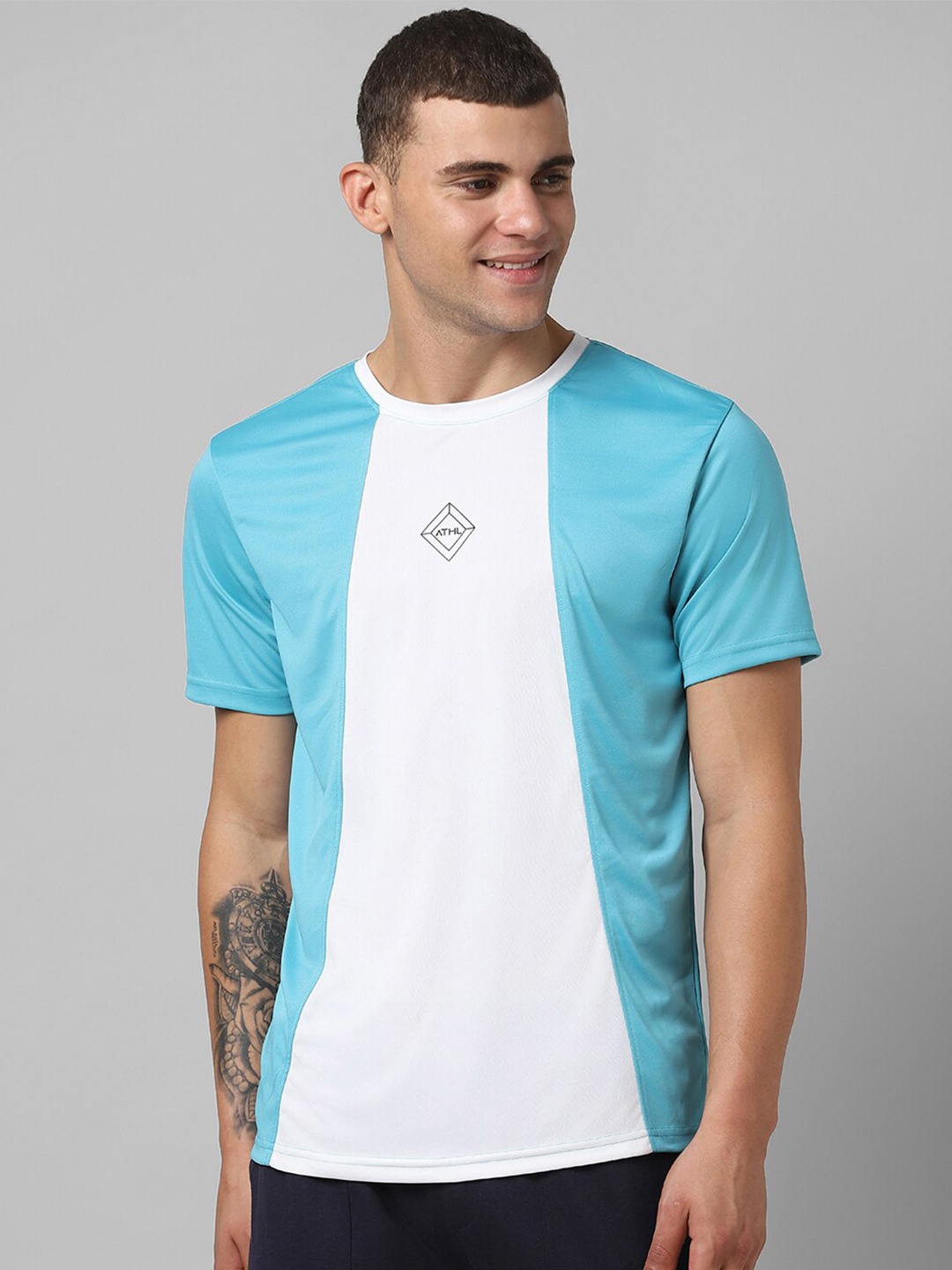 

Pantaloons Colourblocked Round Neck Regular T-shirt, Blue