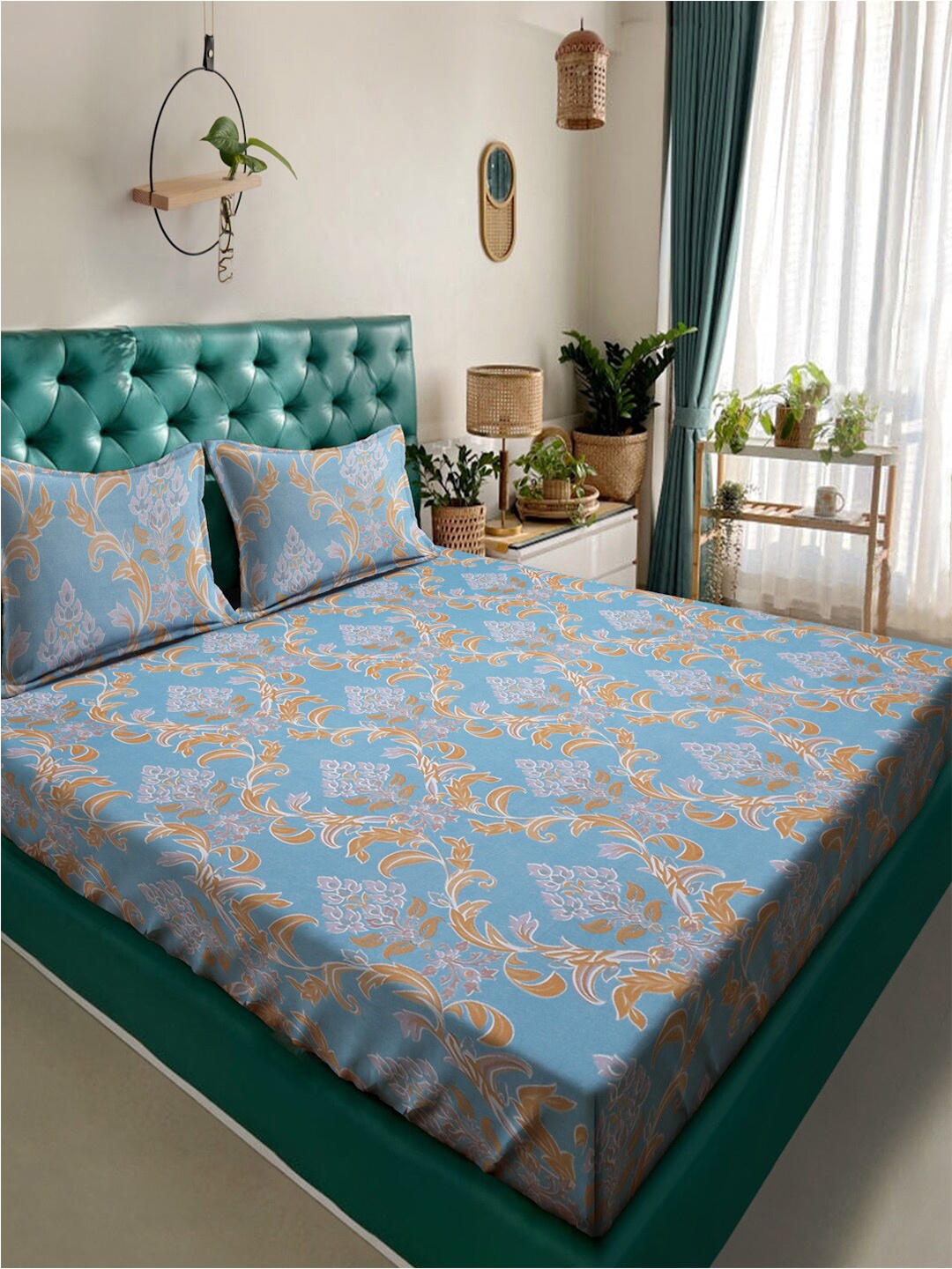 

Alina decor Blue & Brown Ethnic Motifs Printed 210 TC King Bedsheet With 2 Pillow Covers