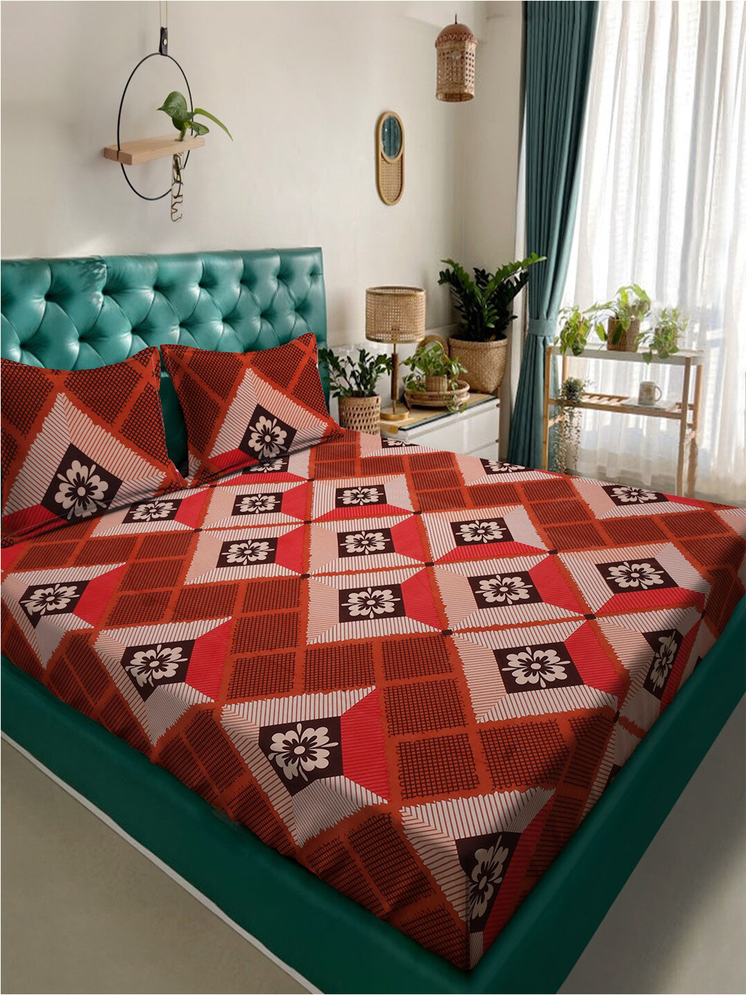 

Alina decor Beige & Black Geometric Polycotton 210 TC King Bedsheet With 2 Pillow Covers