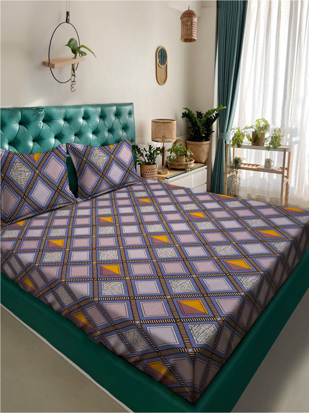 

Alina decor Purple & White Geometric Polycotton 210 TC King Bedsheet With 2 Pillow Covers