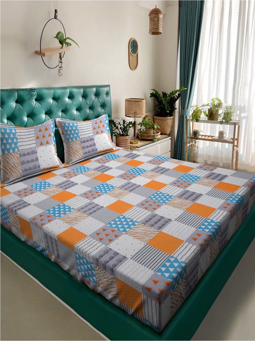 

Alina decor Blue & White Geometric Polycotton 210 TC King Bedsheet With 2 Pillow Covers