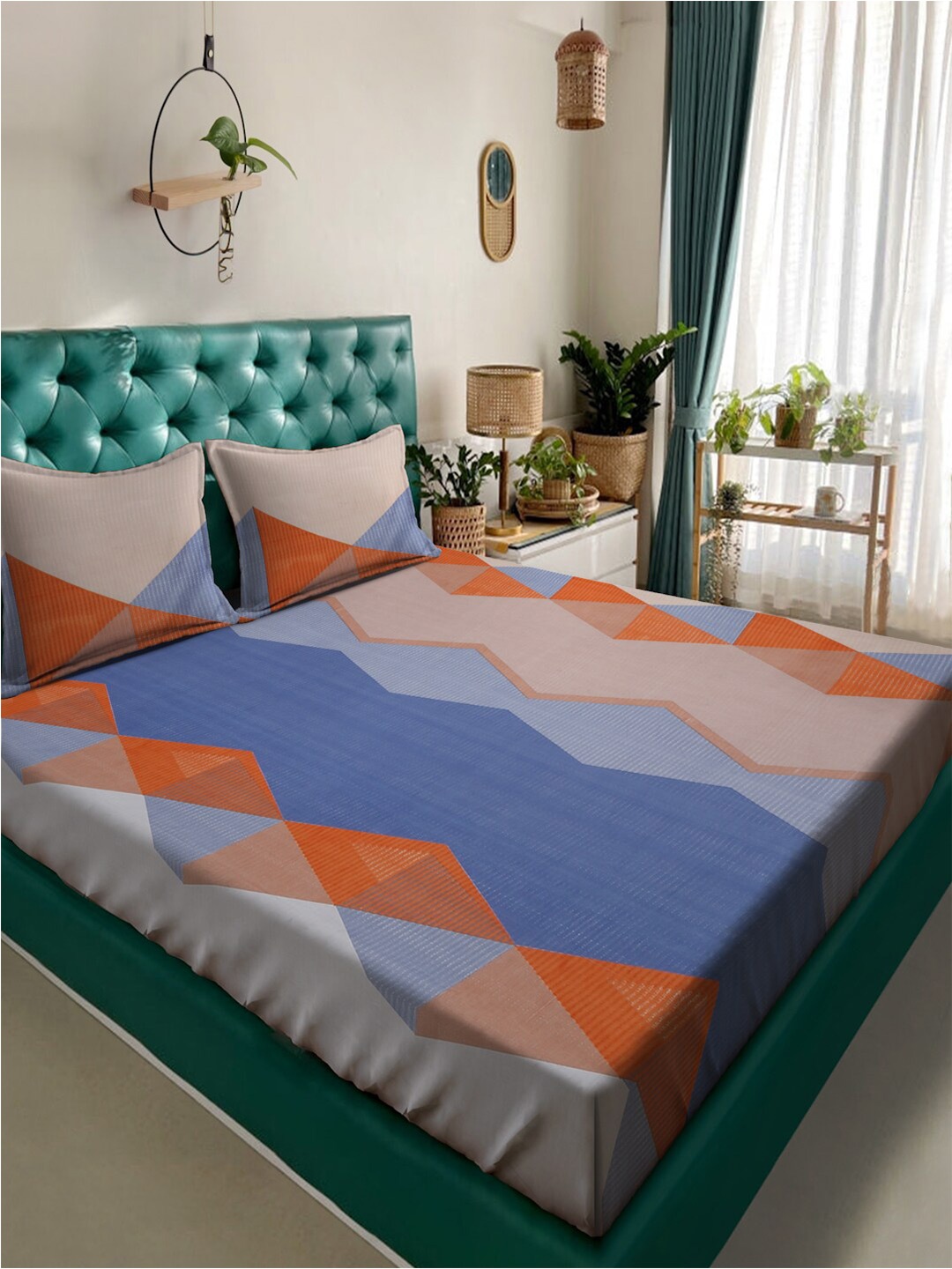 

Alina decor Blue & Orange Geometric 210 TC King Bedsheet with 2 Pillow Covers