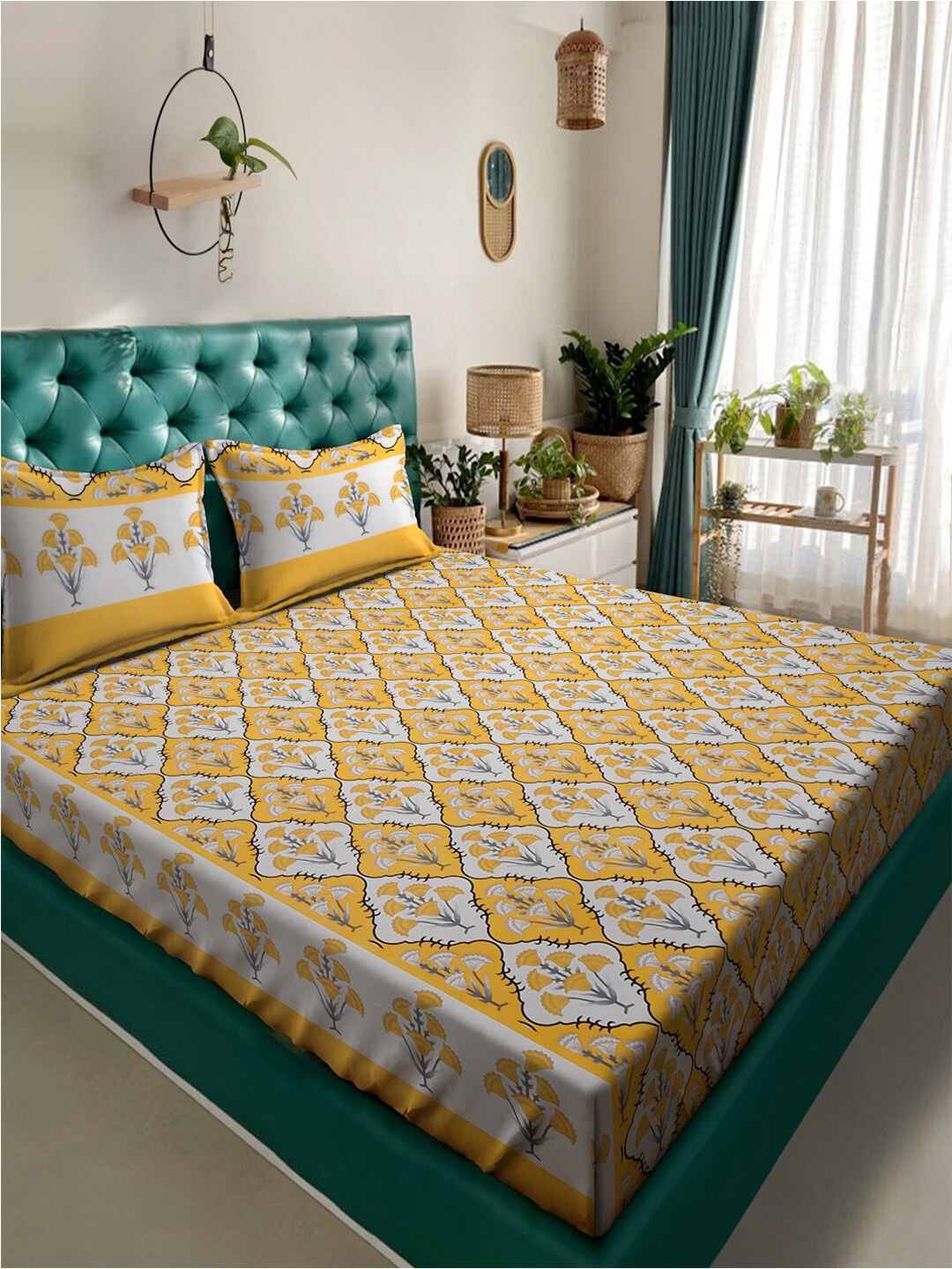 

Alina decor Yellow & White Ethnic Motifs 210 TC King Bedsheet with 2 Pillow Covers