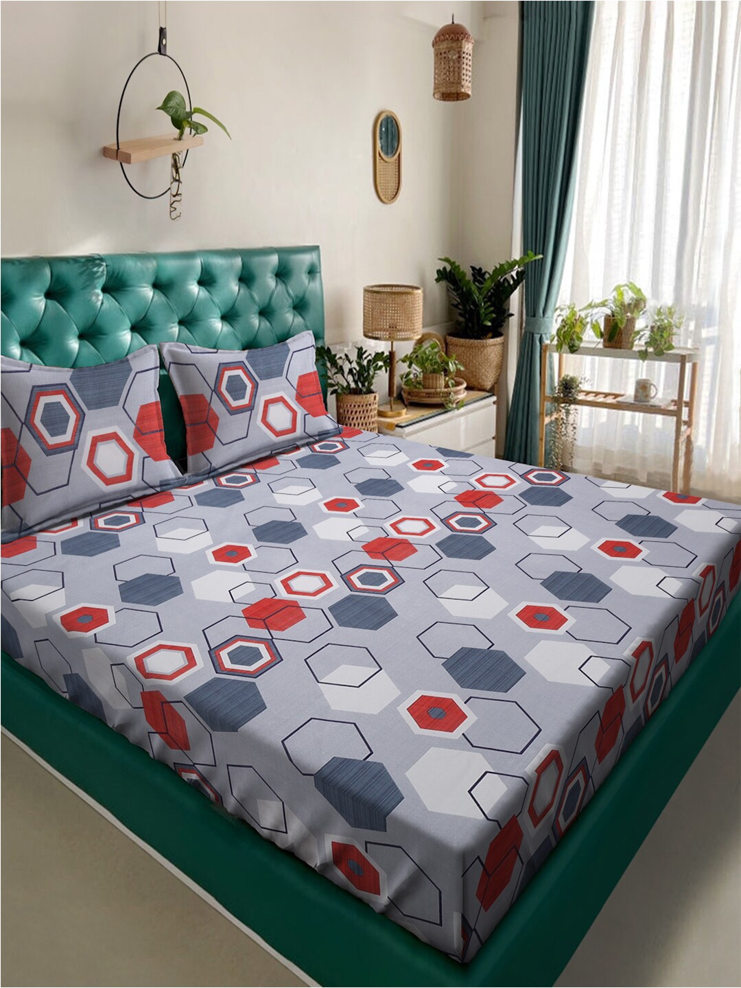 

Alina decor Grey & Red Geometric 210 TC King Bedsheet with 2 Pillow Covers