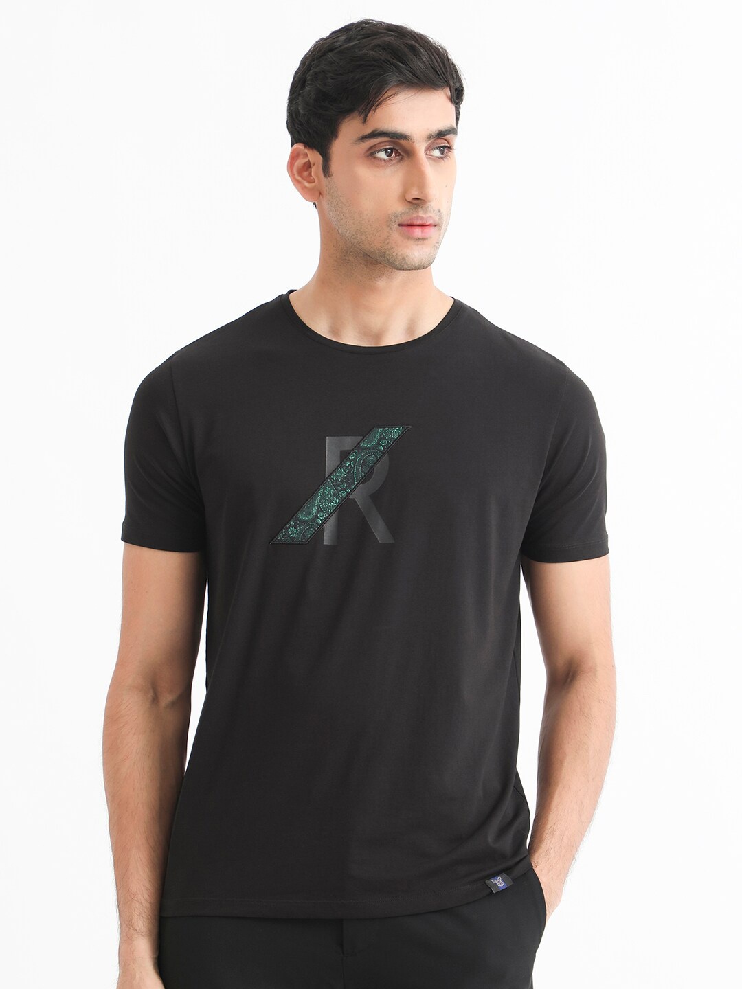

RARE RABBIT Men Clayton Typography Printed Pure Cotton Slim Fit T-Shirt, Black
