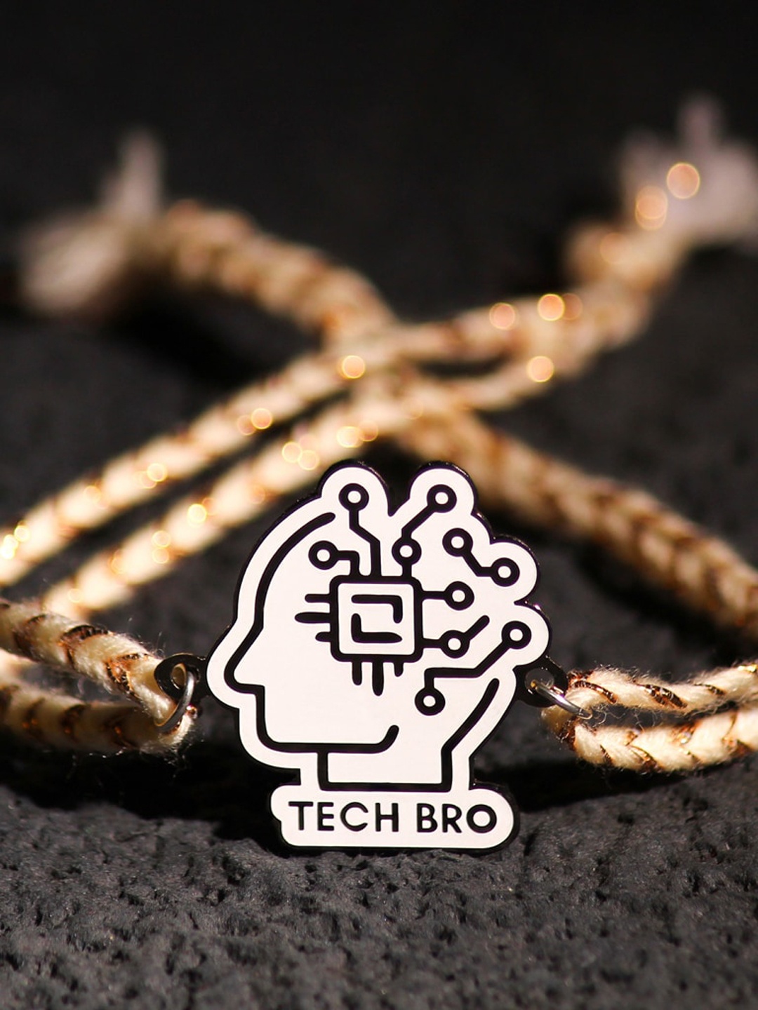 

Bigsmall Tech Bro Metallic Rakhi, White