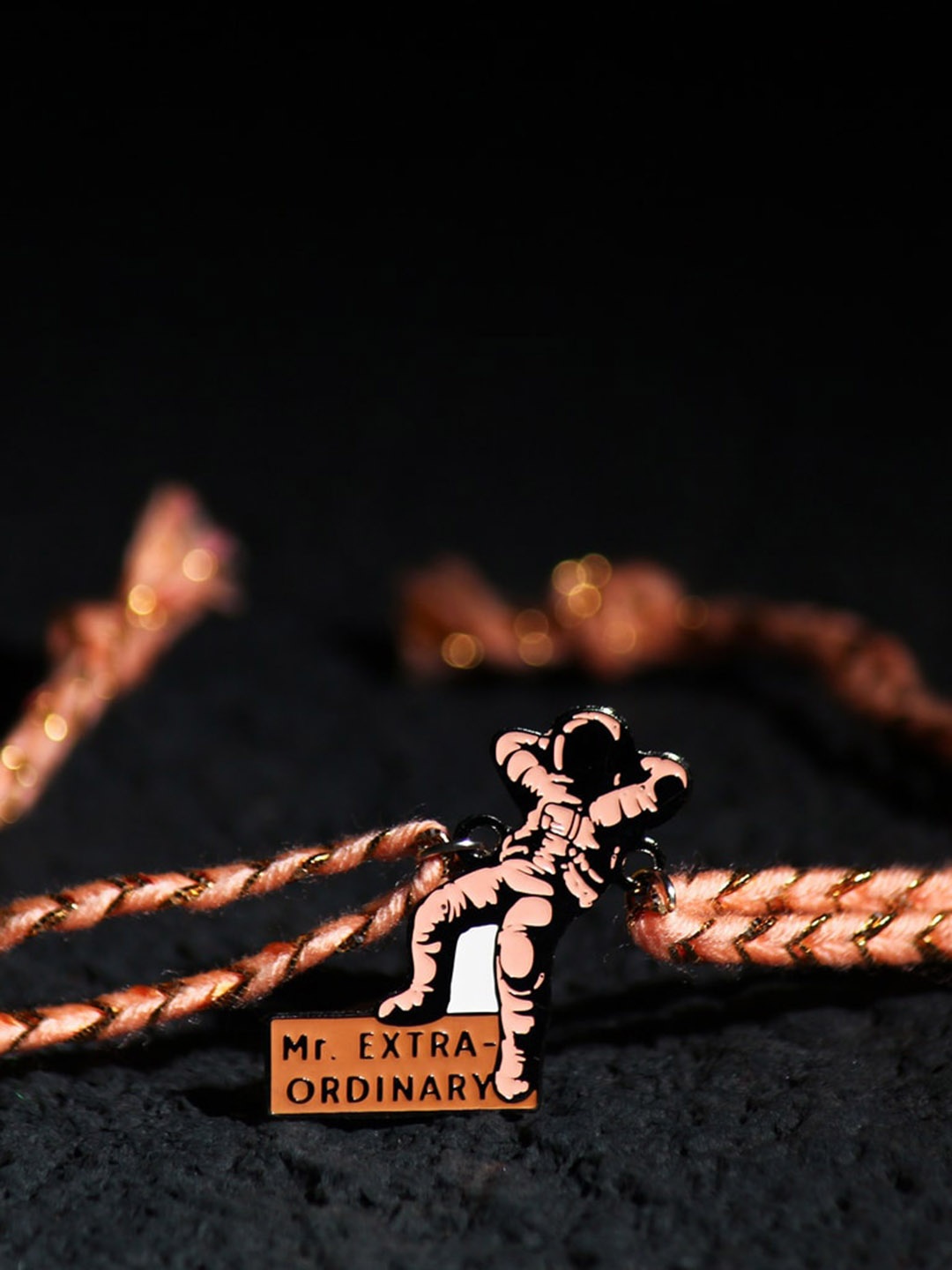 

Bigsmall Mr. Extraordinary Charm Rakhi, Brown