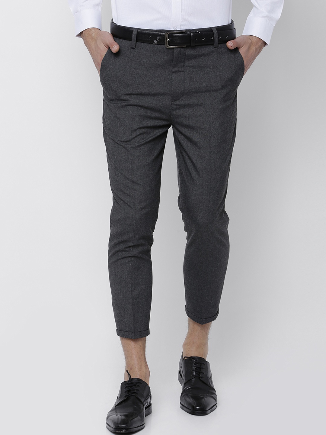 

Black Coffee Men Charcoal Carrot Regular Fit Solid Regular Trousers