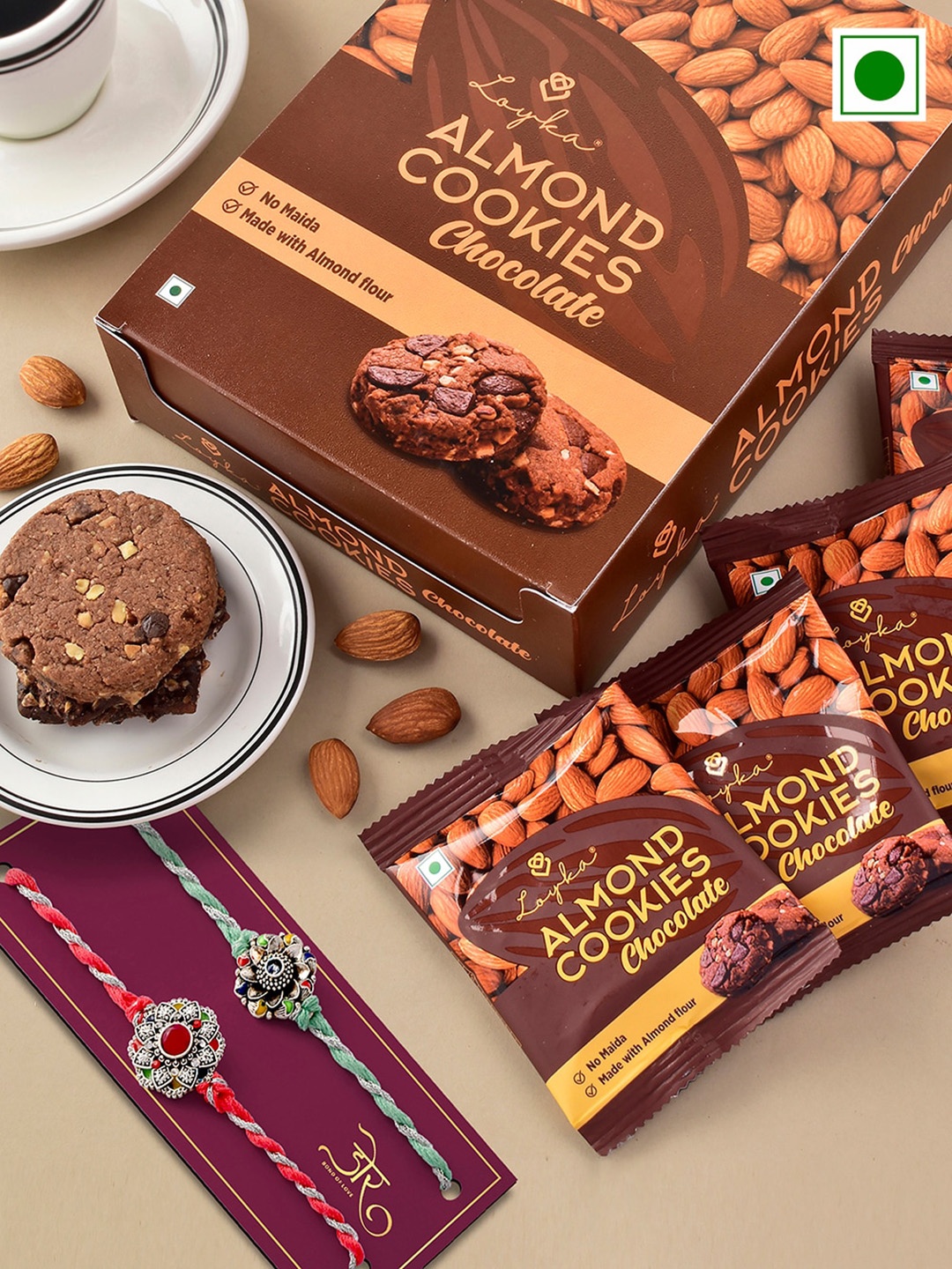 

Hyperfoods Set Of 2 Rakhi With Loyka Almond Chocolate Cookies Set, Brown