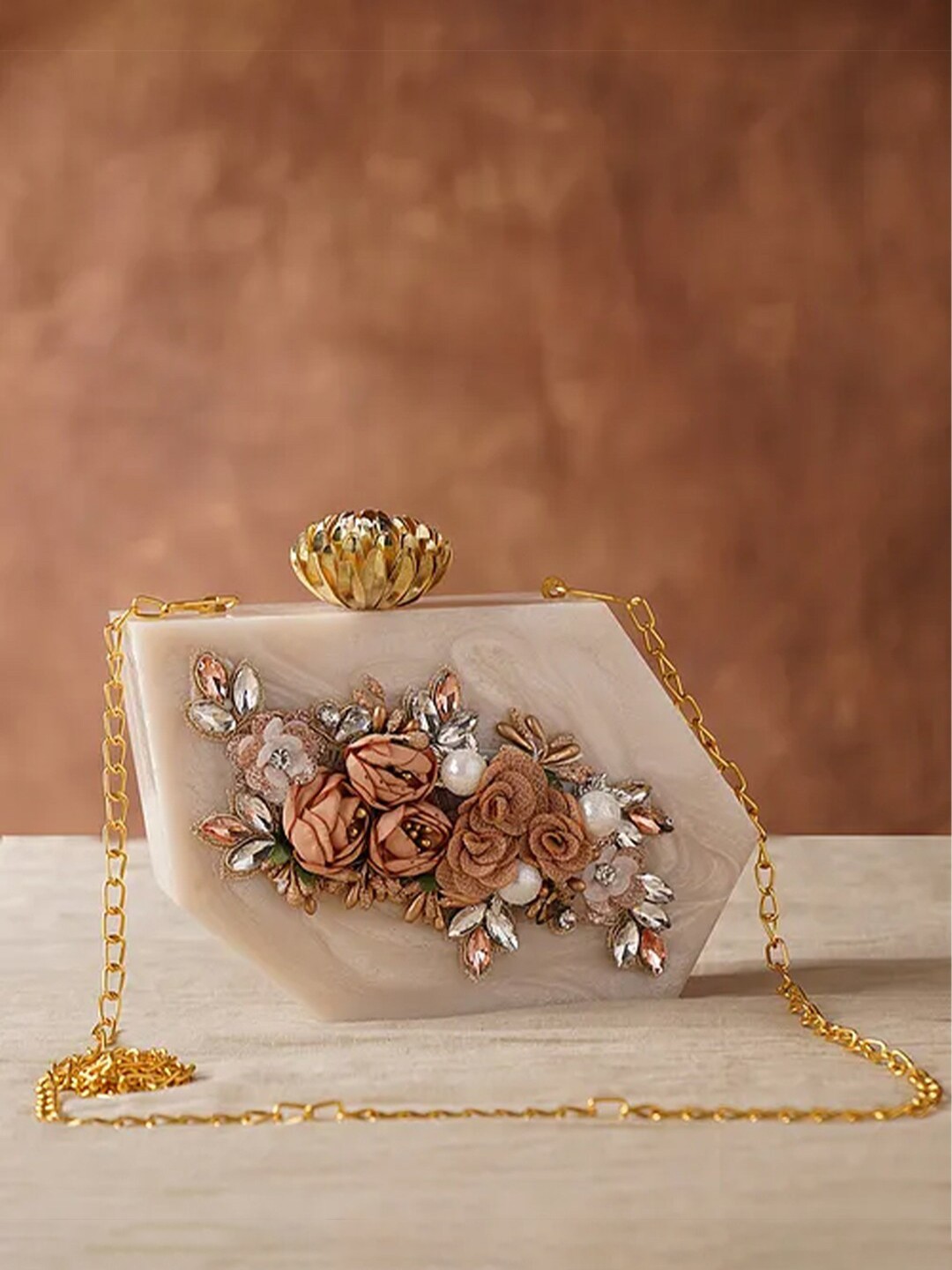 

Jalwa Art Embellished Box Clutch With Shoulder Strap, White