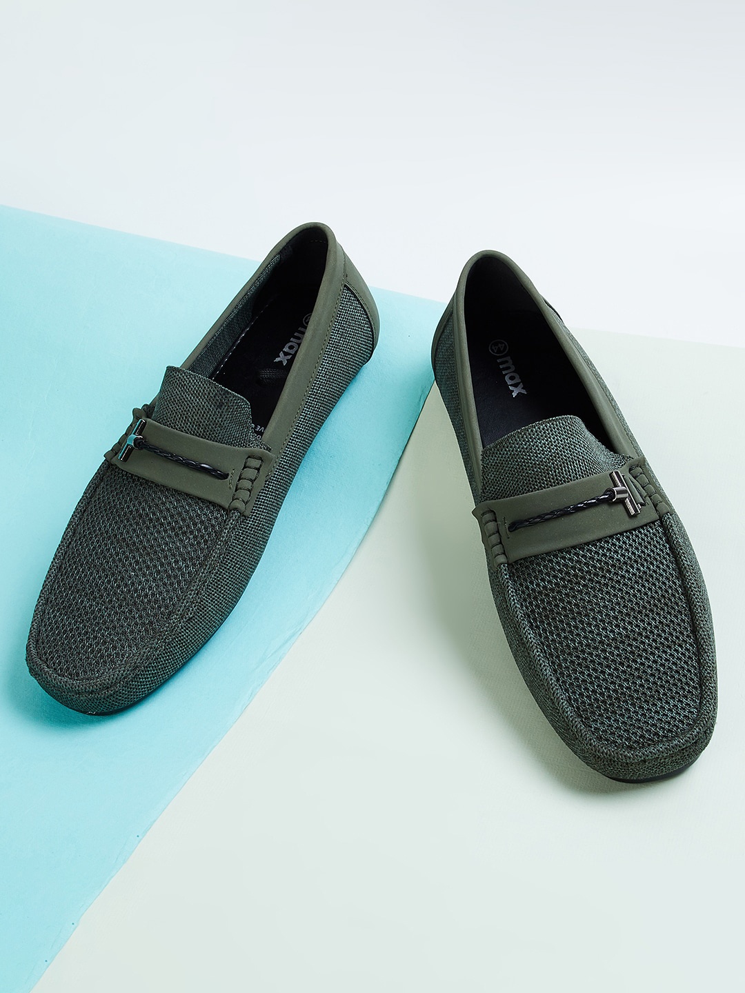 

max Men Textured Penny Loafers, Olive