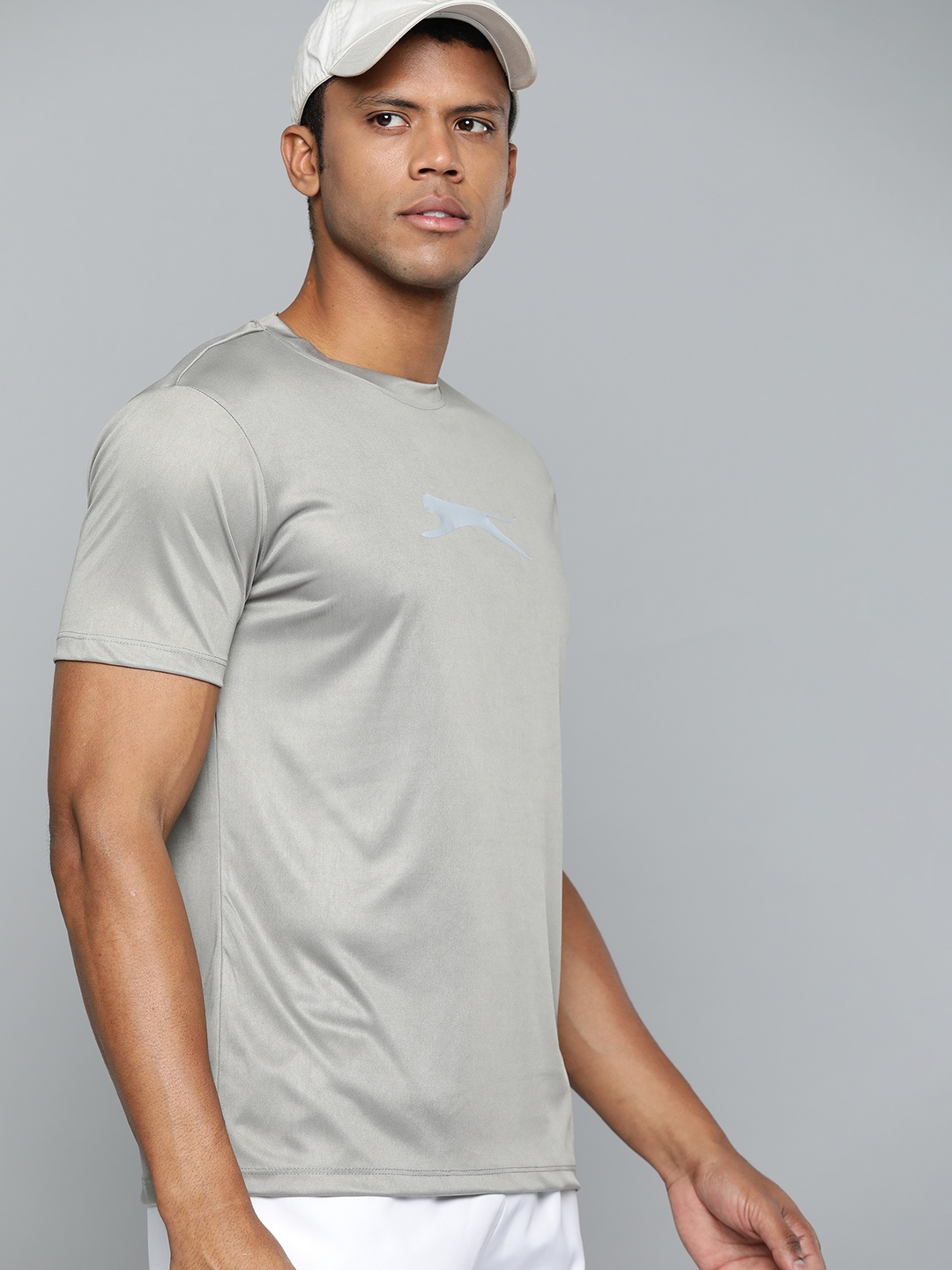 

Slazenger Men Brand Logo Printed Sports T-shirt, Grey