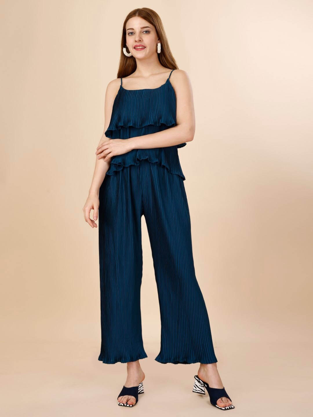 

Modestouze Attires Ruffles Tiered Top, Teal