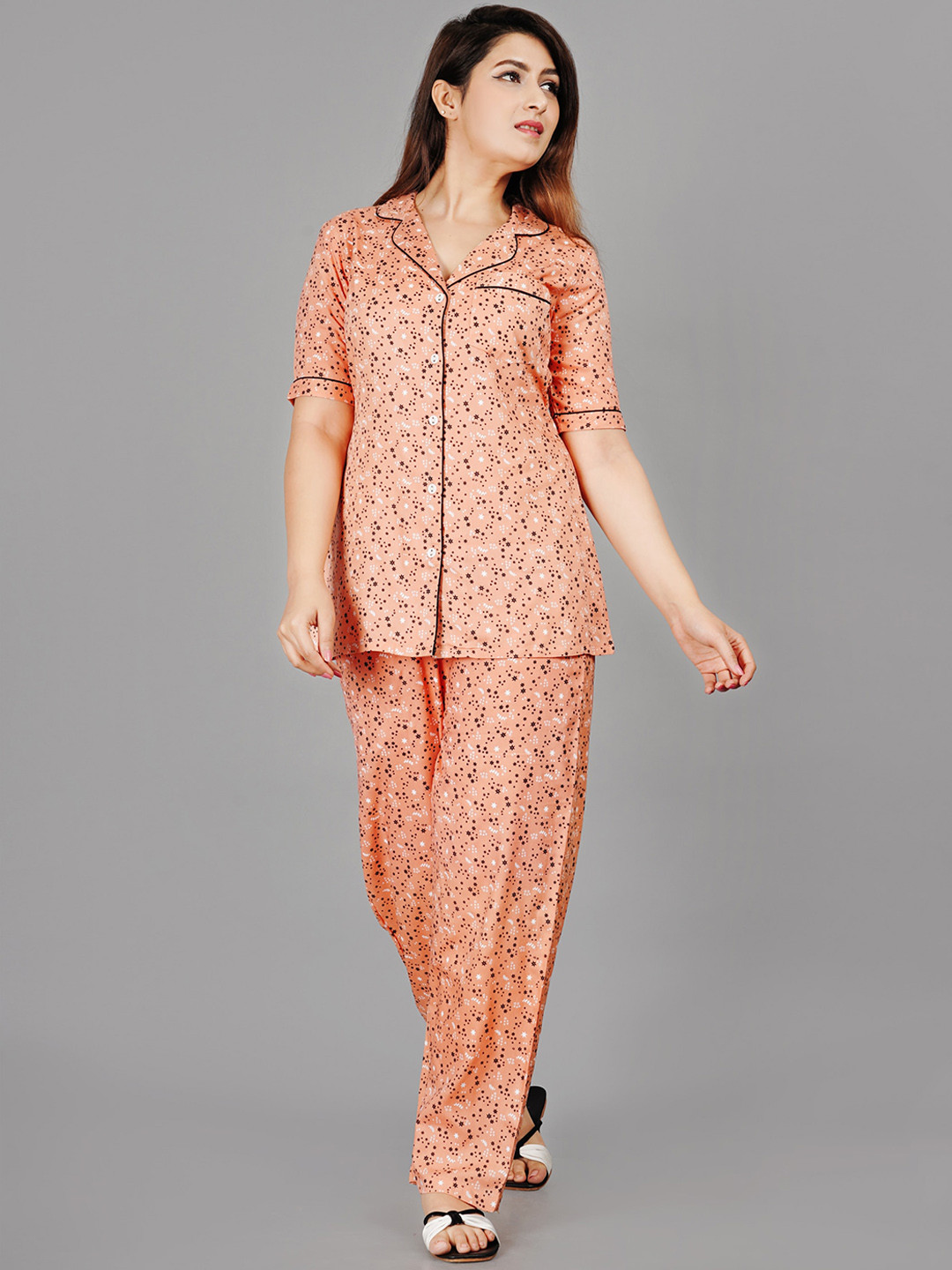 

TREND ME Floral Printed Lapel Collar Night suit, Peach