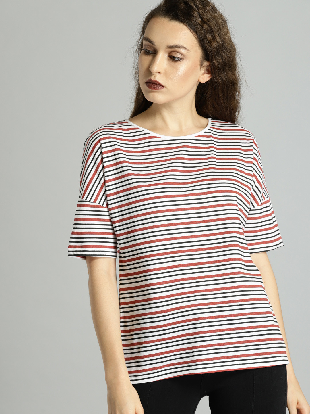 

Roadster Women White Red Striped Round Neck Pure Cotton T-shirt