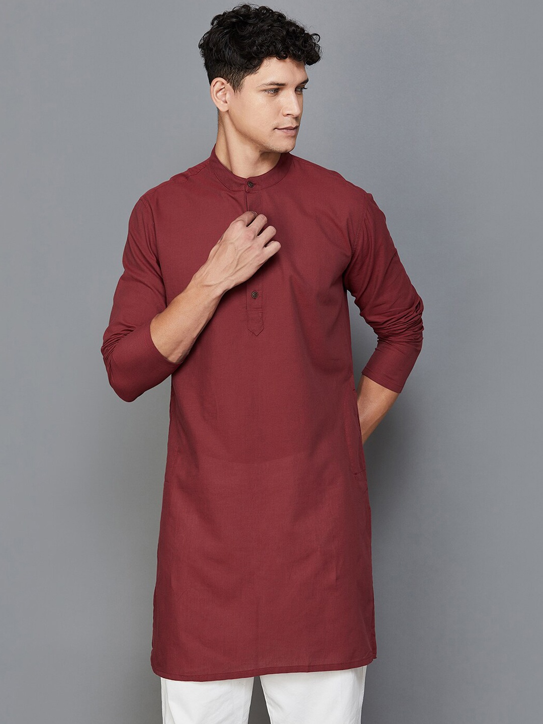 

Melange by Lifestyle Band Collar Regular Sleeves Pure Cotton Straight Kurta, Red