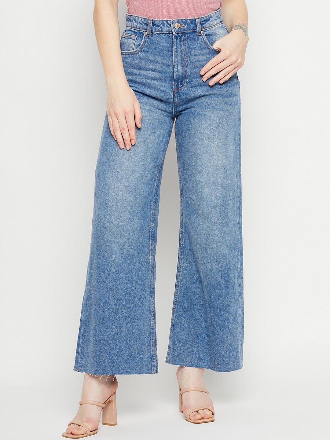 

Madame Women Mid Rise Light Fade Clean Look Cotton Jeans, Blue