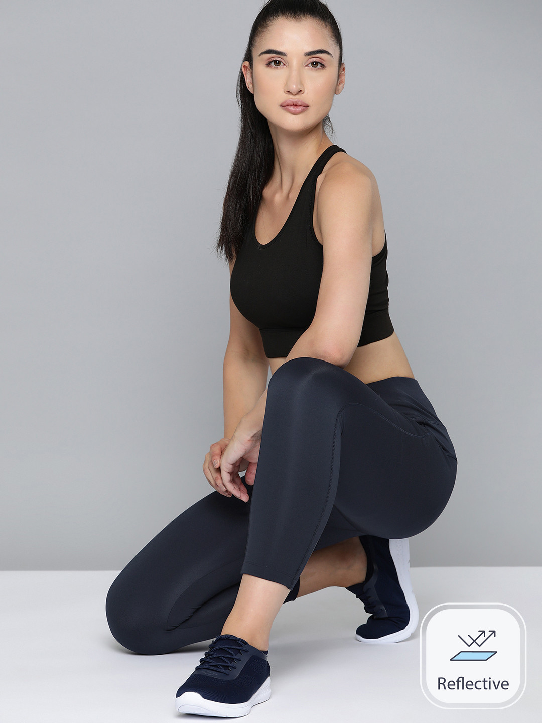 

Slazenger Rapid-Dry Cropped Sports Tights, Navy blue
