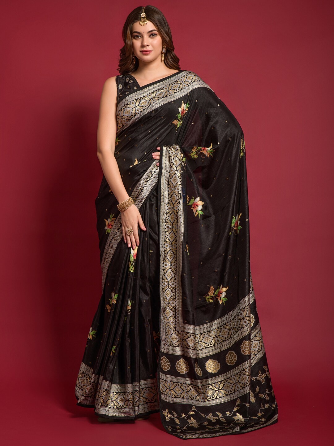 

Anouk Black & Green Floral Printed Zari Bagru Saree