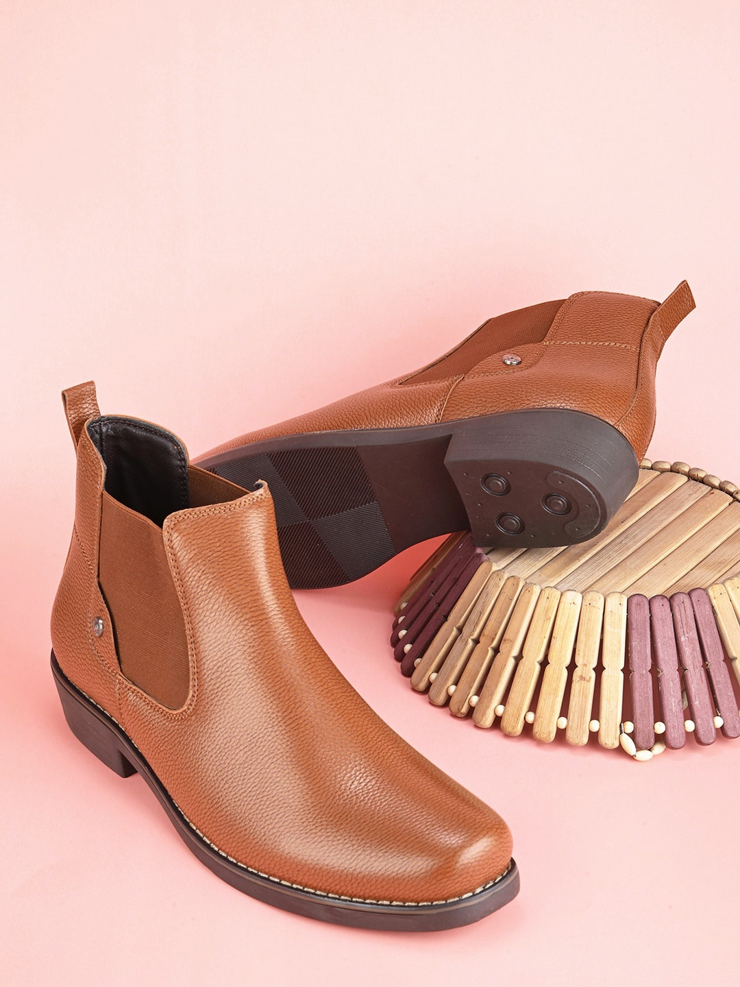 

The Roadster Lifestyle Co. Men Tan Brown Mid Top Block-Heel Chelsea Boots