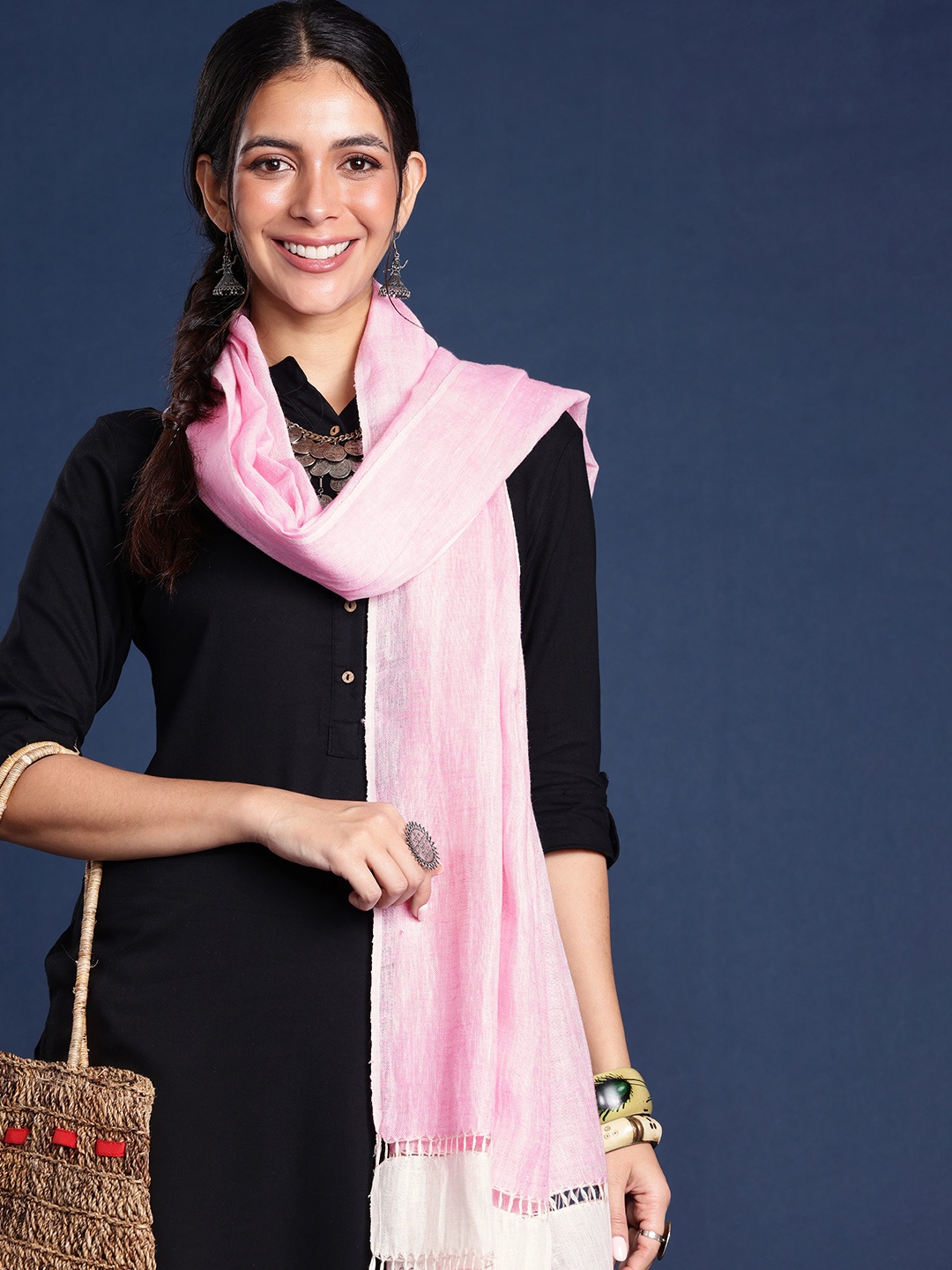 

Taavi Woven Design Linen Dupatta, Pink