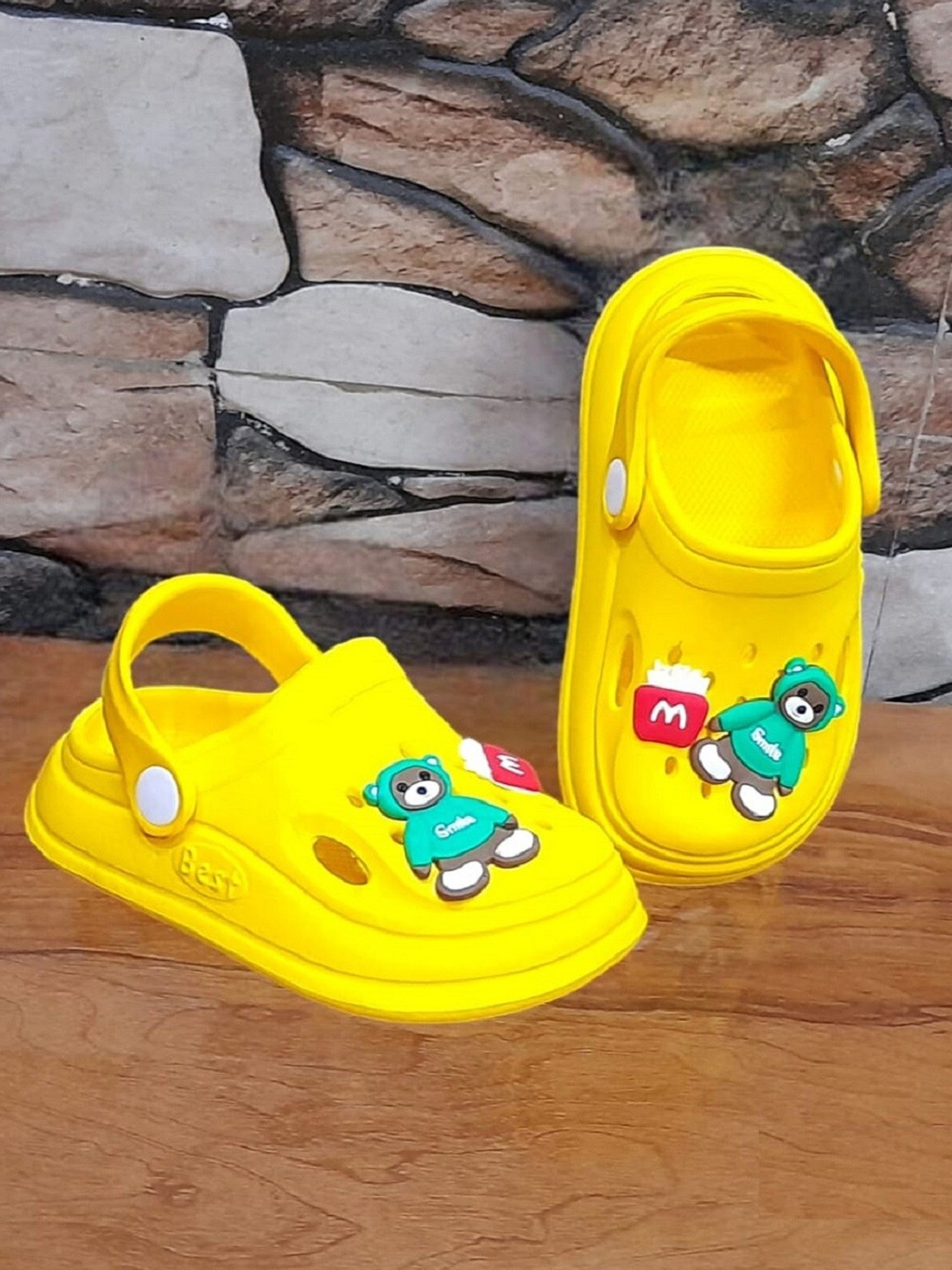 

BAESD Kids Applique Embellished Clogs, Yellow