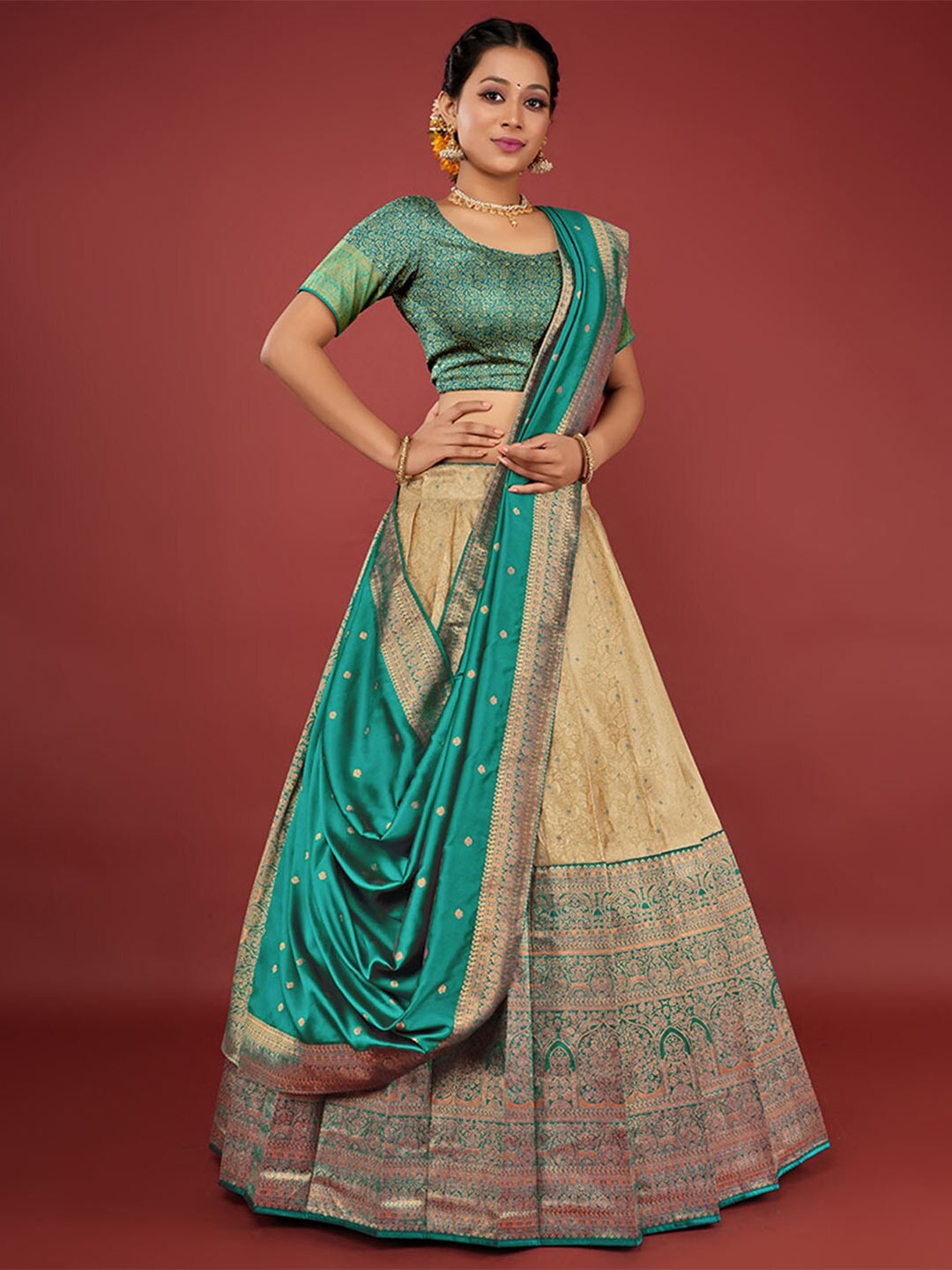 

HALFSAREE STUDIO Semi-Stitched Lehenga & Unstitched Blouse With Dupatta, Cream