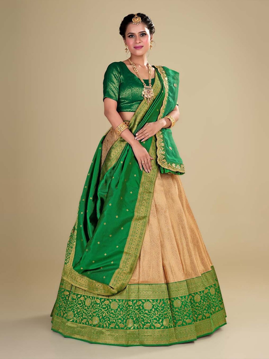 

HALFSAREE STUDIO Semi-Stitched Lehenga & Unstitched Blouse With Dupatta, Green