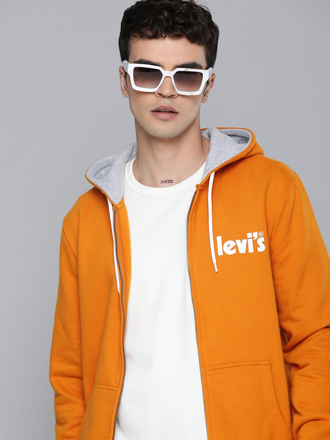 

Levis Brand Logo Printed Hooded Sweatshirt, Orange
